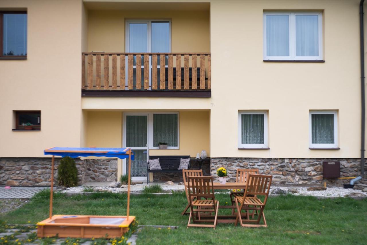Apartmany U Sjezdovky Квилда Екстериор снимка